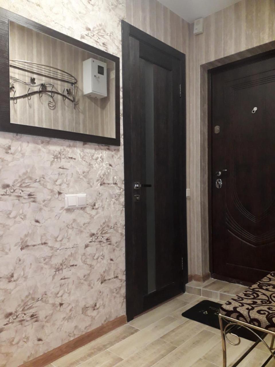 Apartment 30 M2 On Sergei Esenin 11 Kharkiv Bagian luar foto