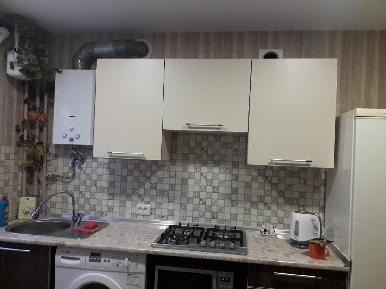 Apartment 30 M2 On Sergei Esenin 11 Kharkiv Bagian luar foto