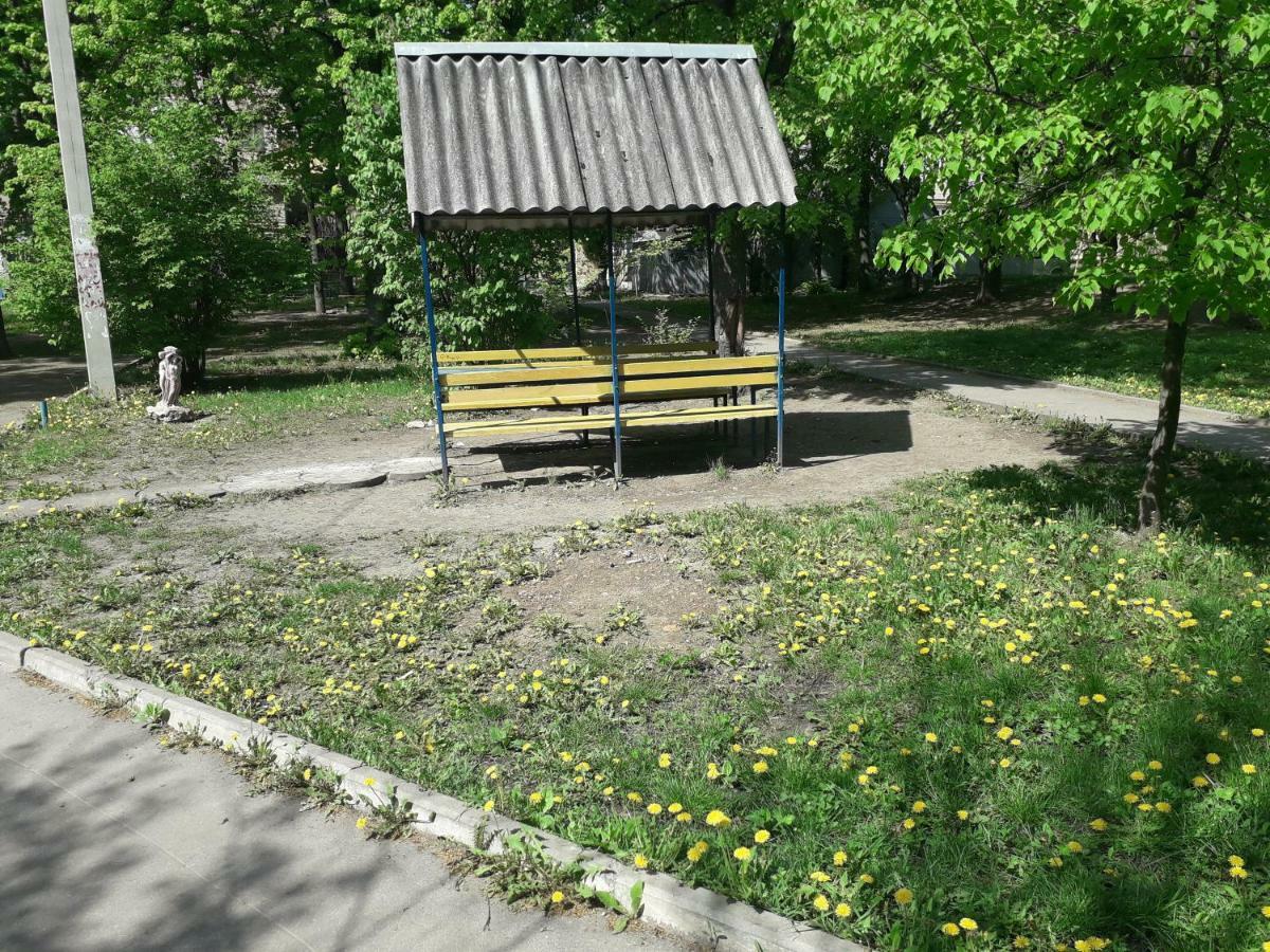 Apartment 30 M2 On Sergei Esenin 11 Kharkiv Bagian luar foto