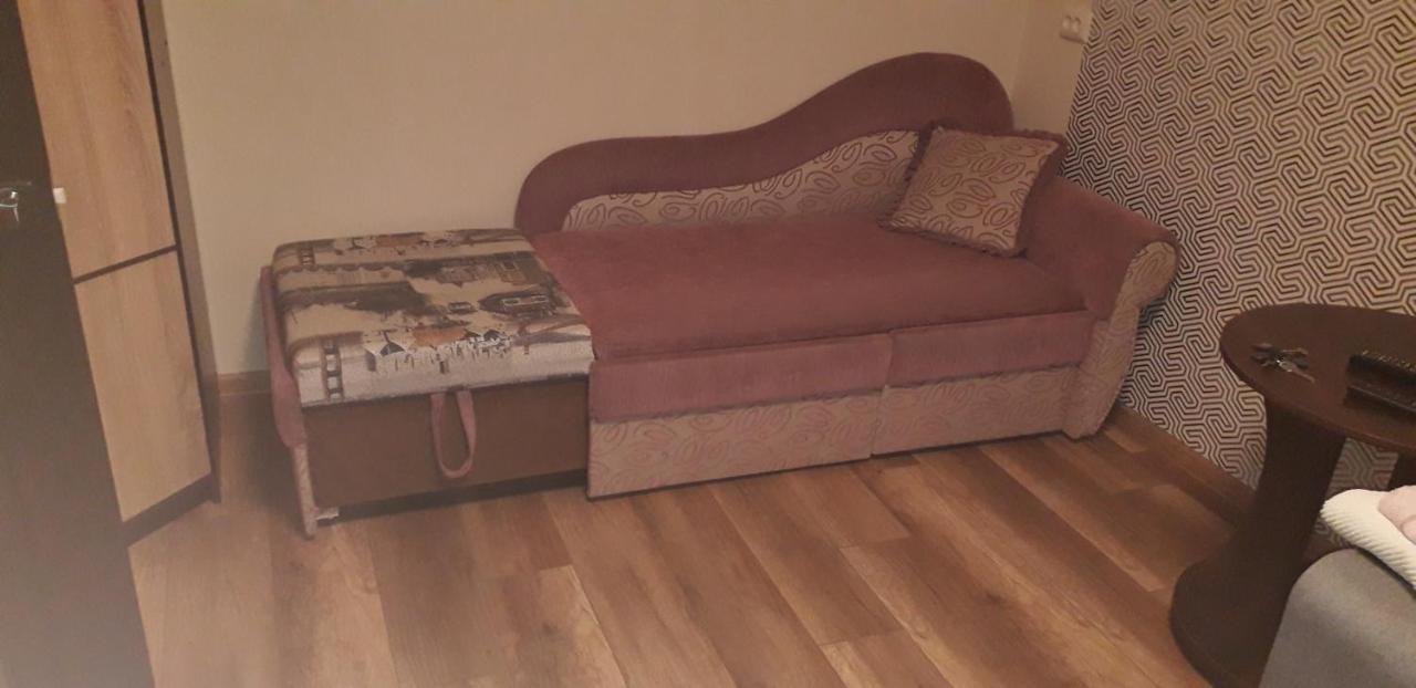 Apartment 30 M2 On Sergei Esenin 11 Kharkiv Bagian luar foto